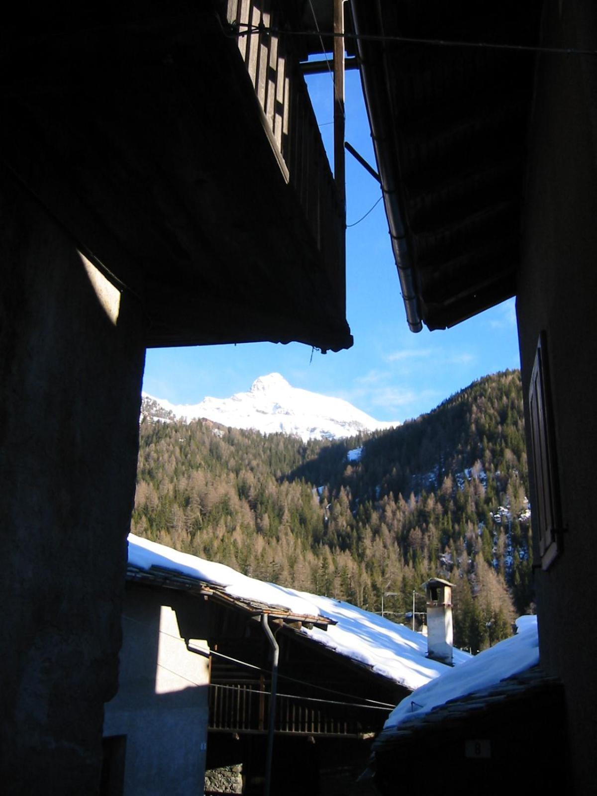 Le Vieux Rascard Chambres D'Hotes Champoluc Exterior photo